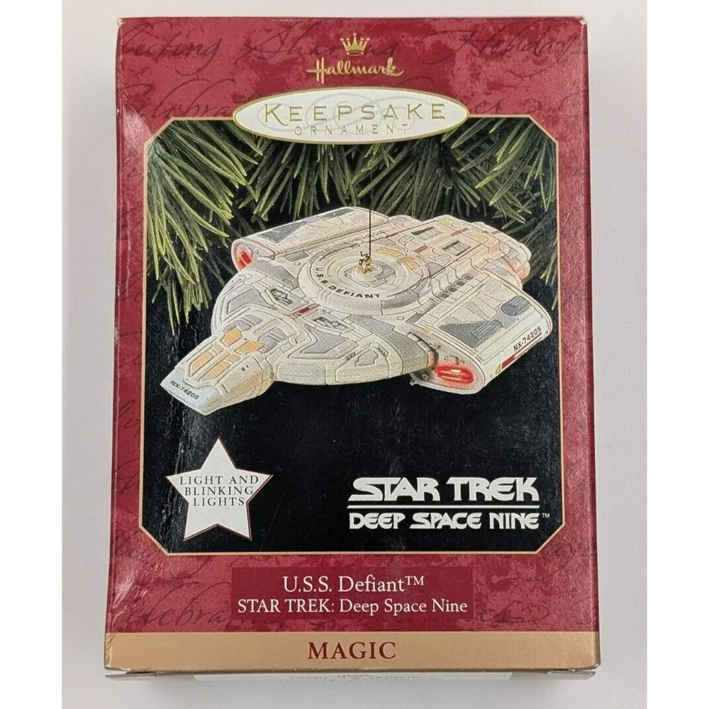Hallmark Keepsake Ornament Star Trek Deep Space Nine 1997 U.S.S Defiant Light Up